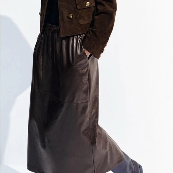 Elegant Brown Double-Breasted Women's Blazer Never worn!!! - Picture 6 of 10